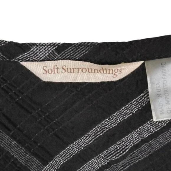 Soft Surroundings Women's Black/Grey Plaid Handkerchief Hem Tunic, Size Medium - Picture 9 of 9